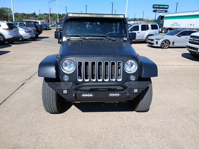 2016 Jeep Wrangler Unlimited Sahara