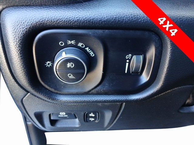 2025 RAM 1500 Big Horn/Lone Star 4WD