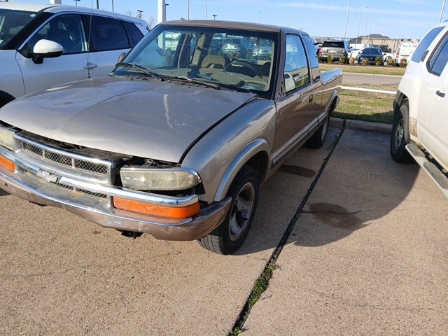 1996 Chevrolet S-10 LS