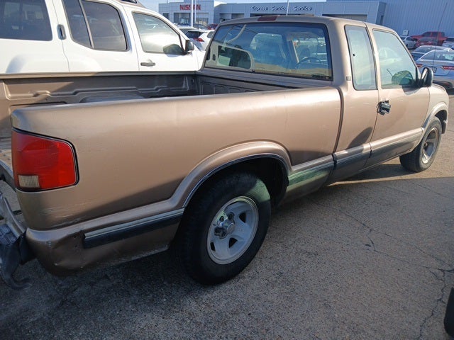 1996 Chevrolet S-10 LS