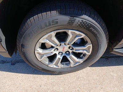 2024 GMC Yukon XL SLE