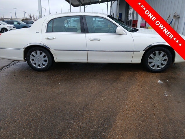 2003 Lincoln Town Car Cartier