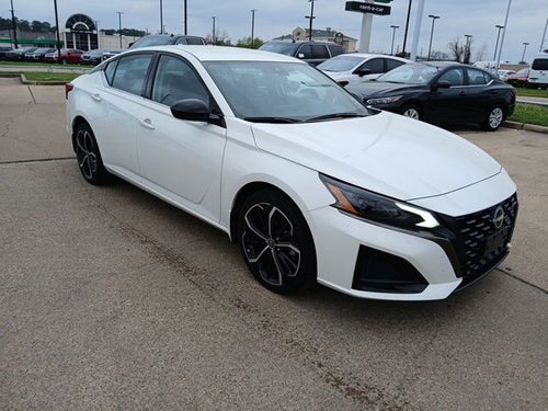 2023 Nissan Altima 2.5 SR