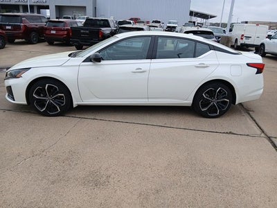 2023 Nissan Altima 2.5 SR