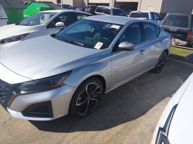 2025 Nissan Altima 2.5 SR