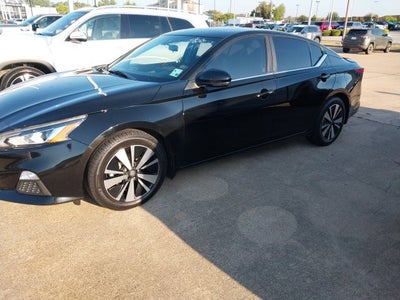2022 Nissan Altima 2.5 SV