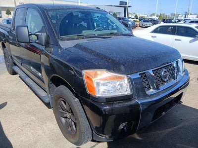 2013 Nissan Titan SV