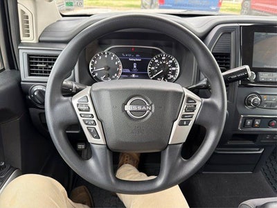 2023 Nissan Titan SV