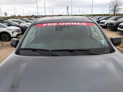 2023 Nissan Titan SV