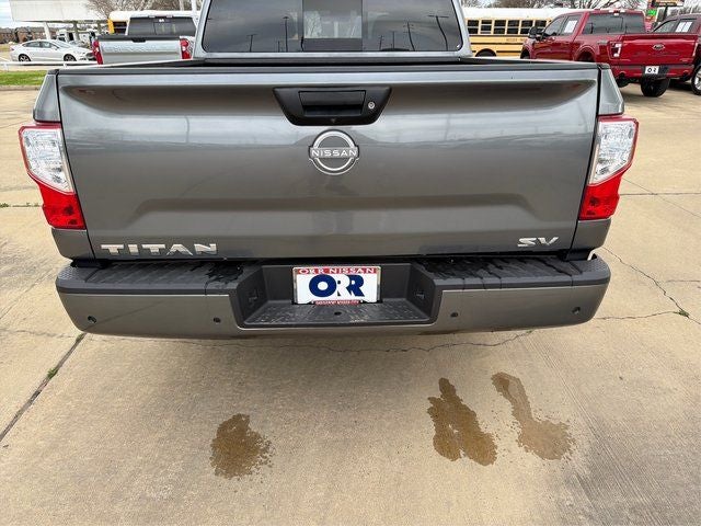 2023 Nissan Titan SV