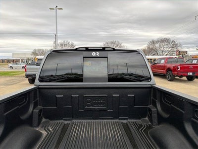 2023 Nissan Titan SV