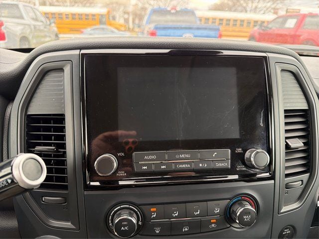 2023 Nissan Titan SV