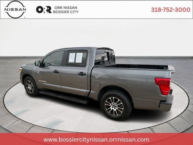 2023 Nissan Titan SV