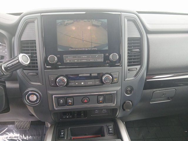 2024 Nissan Titan SV