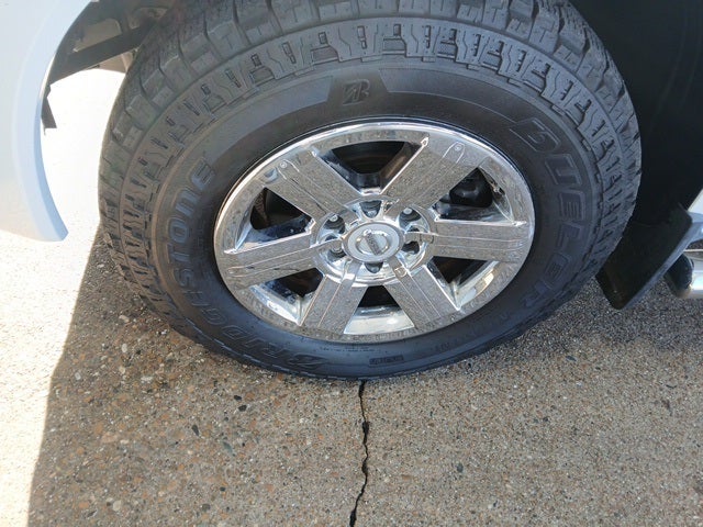 2012 Nissan Titan SV