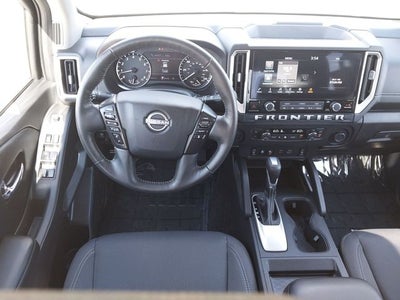 2025 Nissan Frontier SV