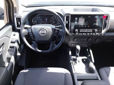 2027 Nissan Frontier SV
