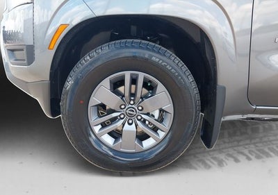 2027 Nissan Frontier SV