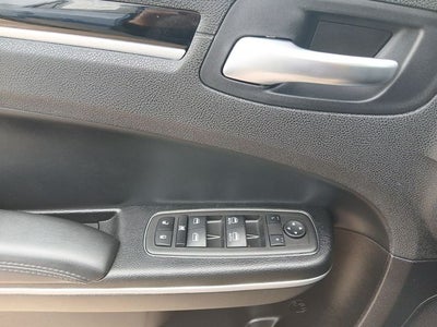 2023 Chrysler 300 Touring