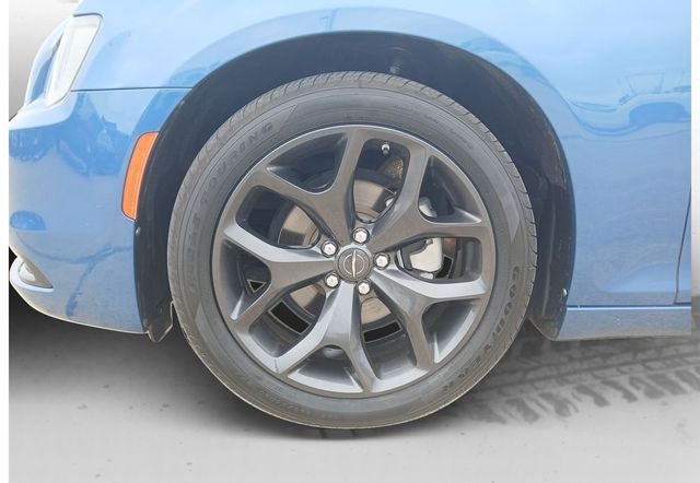 2023 Chrysler 300 Touring