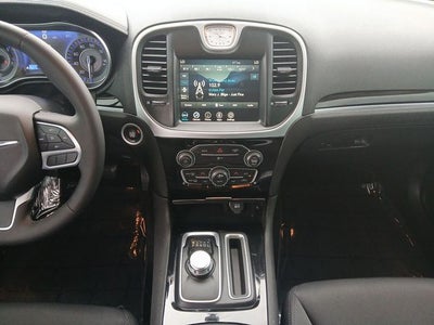 2023 Chrysler 300 Touring
