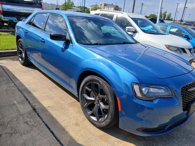 2023 Chrysler 300 Touring