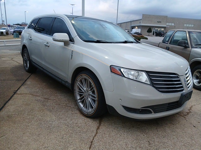 2019 Lincoln MKT Standard