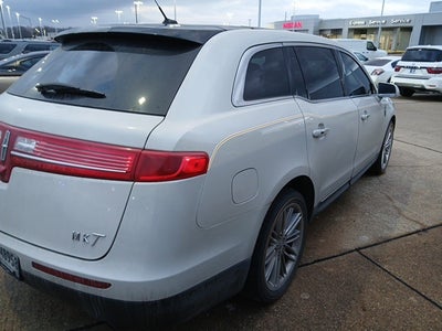 2019 Lincoln MKT Standard