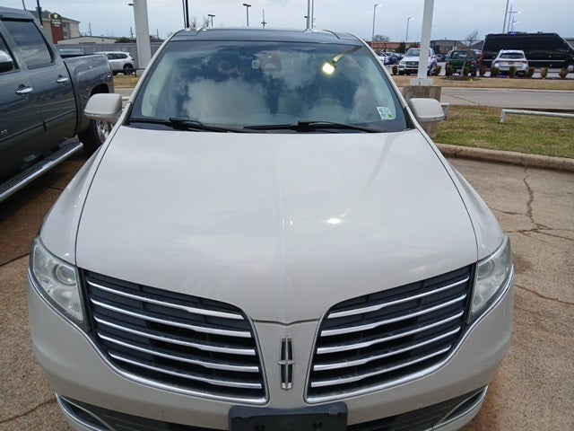 2019 Lincoln MKT Standard