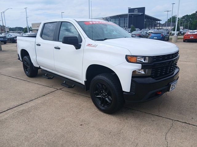 2022 Chevrolet Silverado 1500 Custom Trail Boss 4X4 Crew Cab Short Box's photo