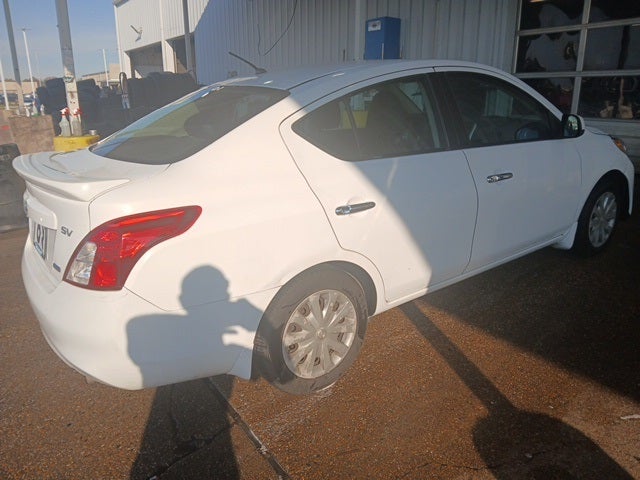 2014 Nissan Versa 1.6 SV