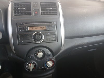 2014 Nissan Versa 1.6 SV