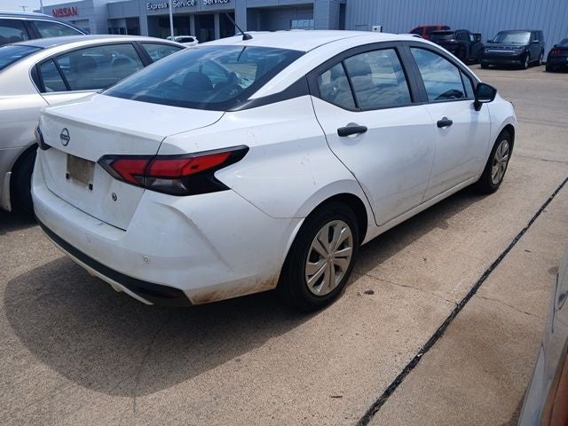2023 Nissan Versa 1.6 S