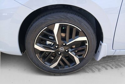 2025 Nissan Versa SR