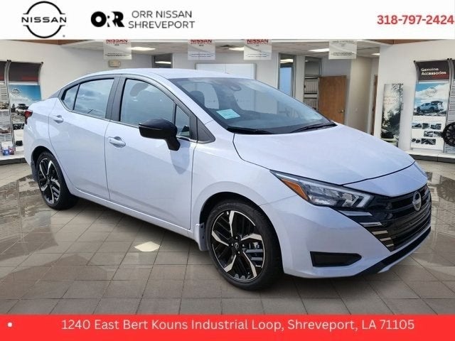 2025 Nissan Versa SR