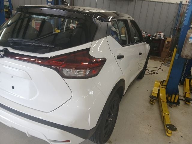 2024 Nissan Kicks S