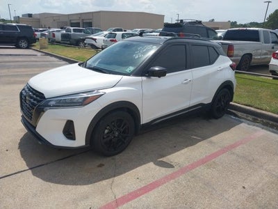 2024 Nissan Kicks SR