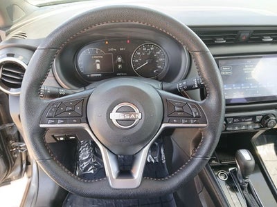 2023 Nissan Kicks SR