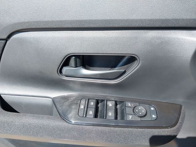 2027 Nissan Kicks S