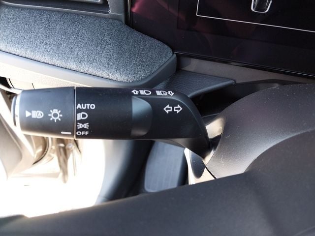 2027 Nissan Kicks S