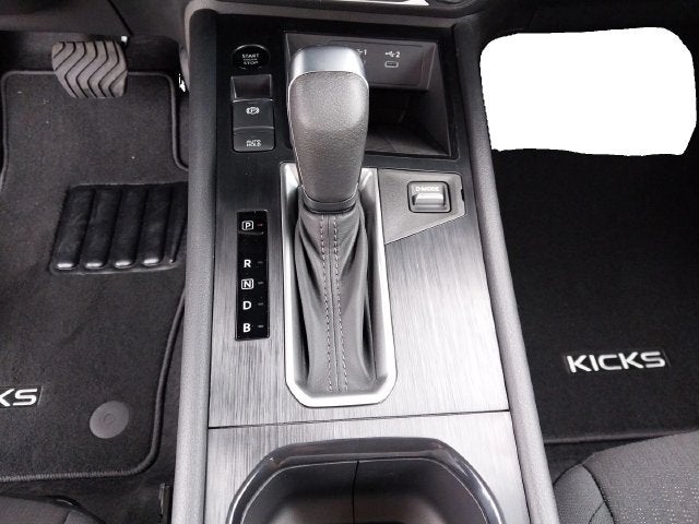 2027 Nissan Kicks S