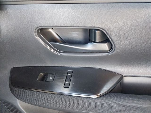2027 Nissan Kicks S