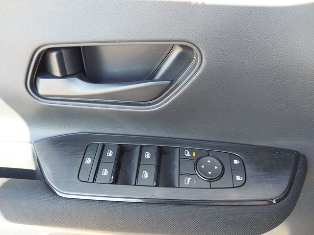 2027 Nissan Kicks S
