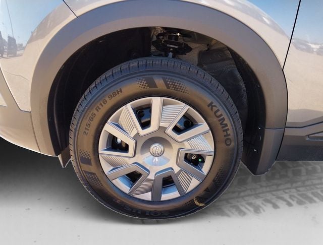 2027 Nissan Kicks S