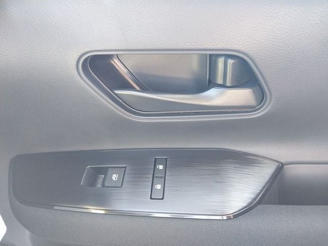 2027 Nissan Kicks S