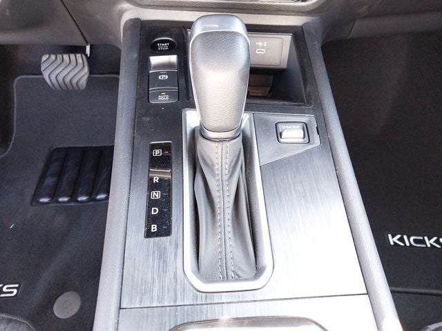 2027 Nissan Kicks SV