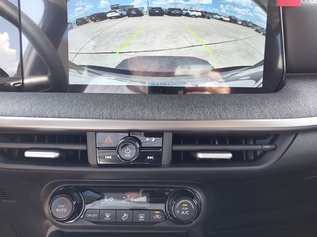2027 Nissan Kicks SV
