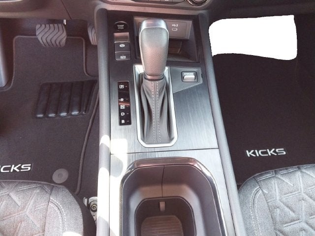 2027 Nissan Kicks SV