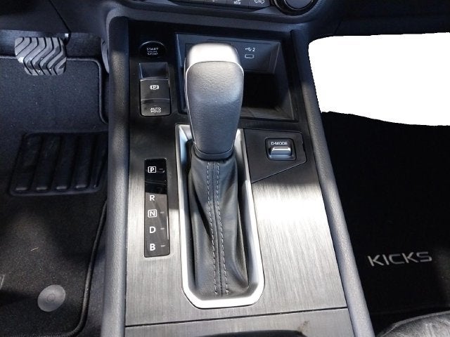 2027 Nissan Kicks SV