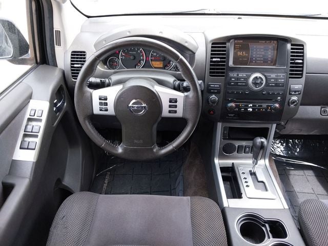 2012 Nissan Pathfinder SV